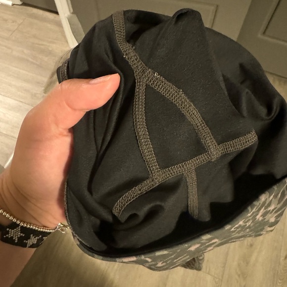 Good American the ferocious leopard print legging - Picture 6 of 7